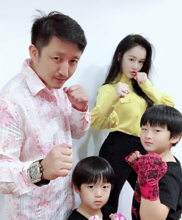 冉莹颖怀三胎是男是女